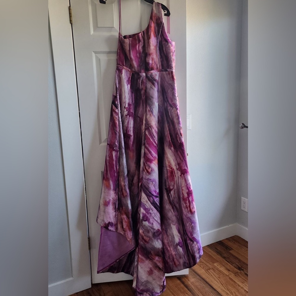 Pamella Roland High low one shoulder night Gown - Picture 7 of 7
